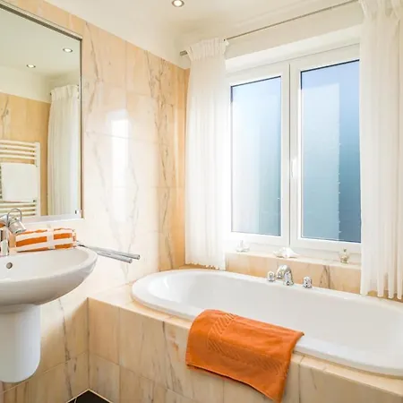 Schallers Hues 1 Sylt